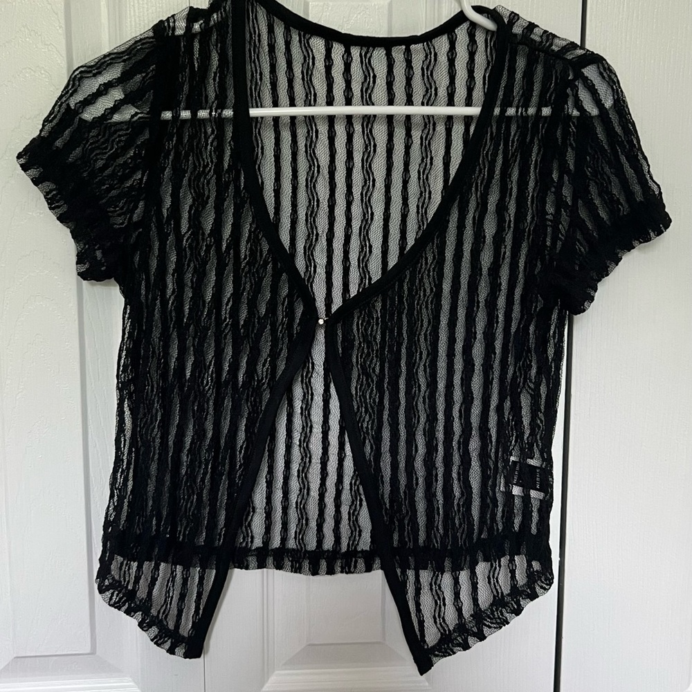 LACE TOP